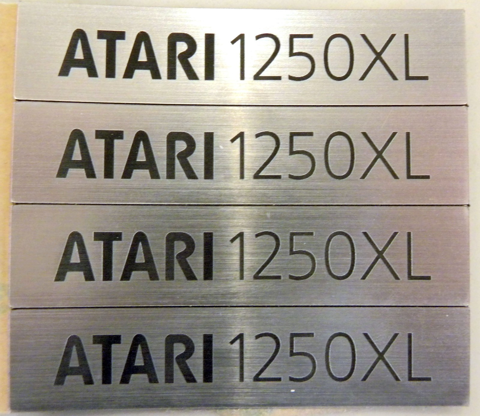 ATARI 1250XL Case Badge 400/800/1200XL/1400XL/1088XL/1450XLD/130XE/65XE/XEGS