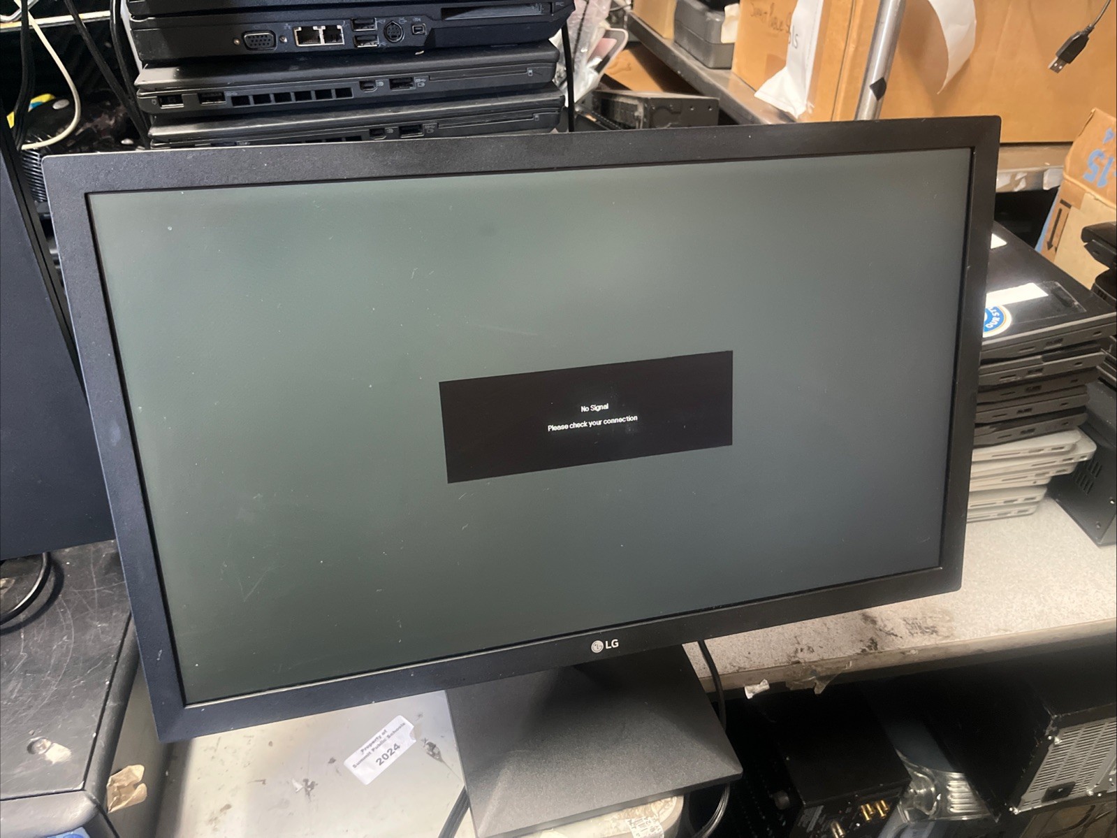 LG 22” IPS LED 1080p FHD Monitor 22MK430H-B + Adapter HDMI Cable - Excellent