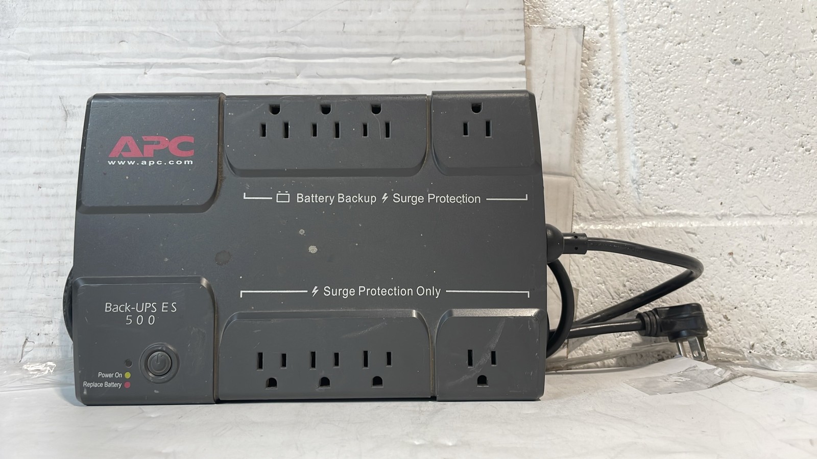 APC Back-UPS ES 500 BE500R Uninterruptible Power Supply UPS Battery Backup Surge