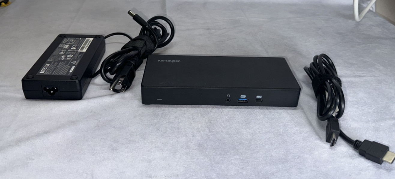 Kensington SD4780p USB C 4K Hybrid Docking Station w/ power plug - USED/WORKS