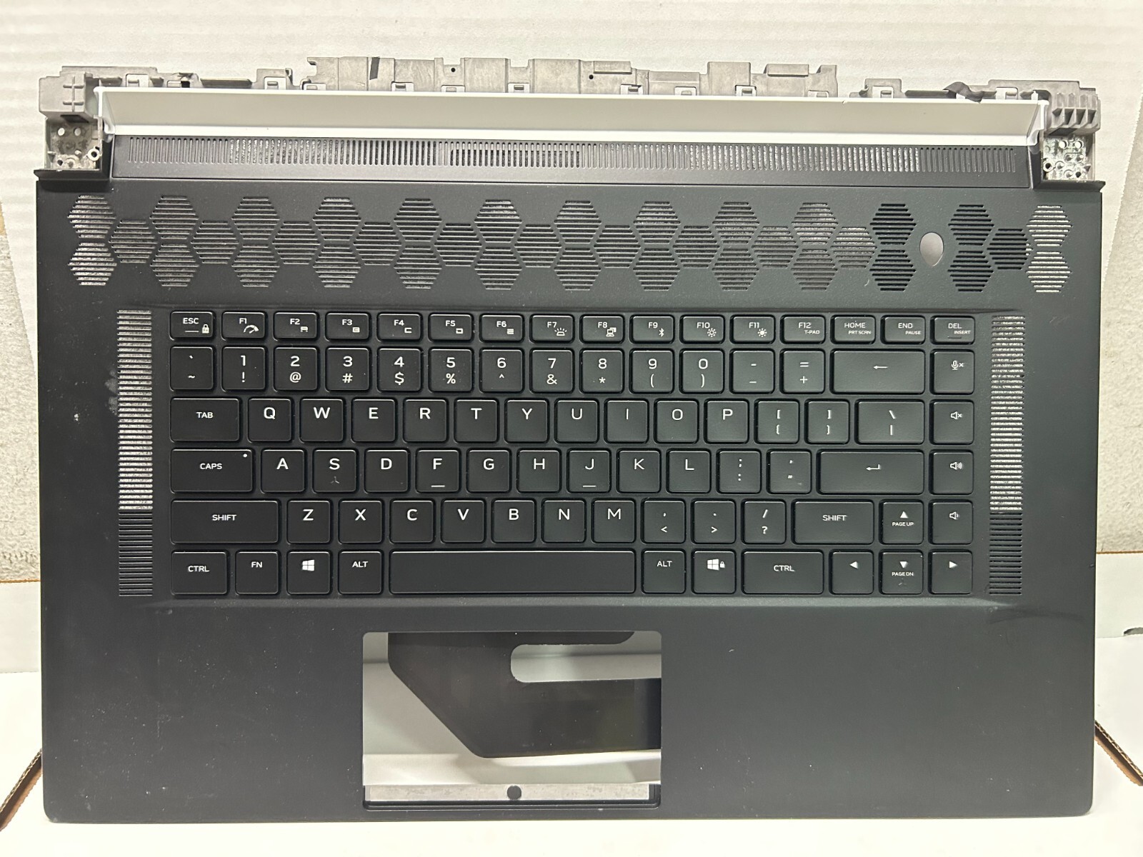 GENUINE DELL ALIENWARE M17 R4 PALMREST US Backlit KEYBOARD 06N1JW 6N1JW 54