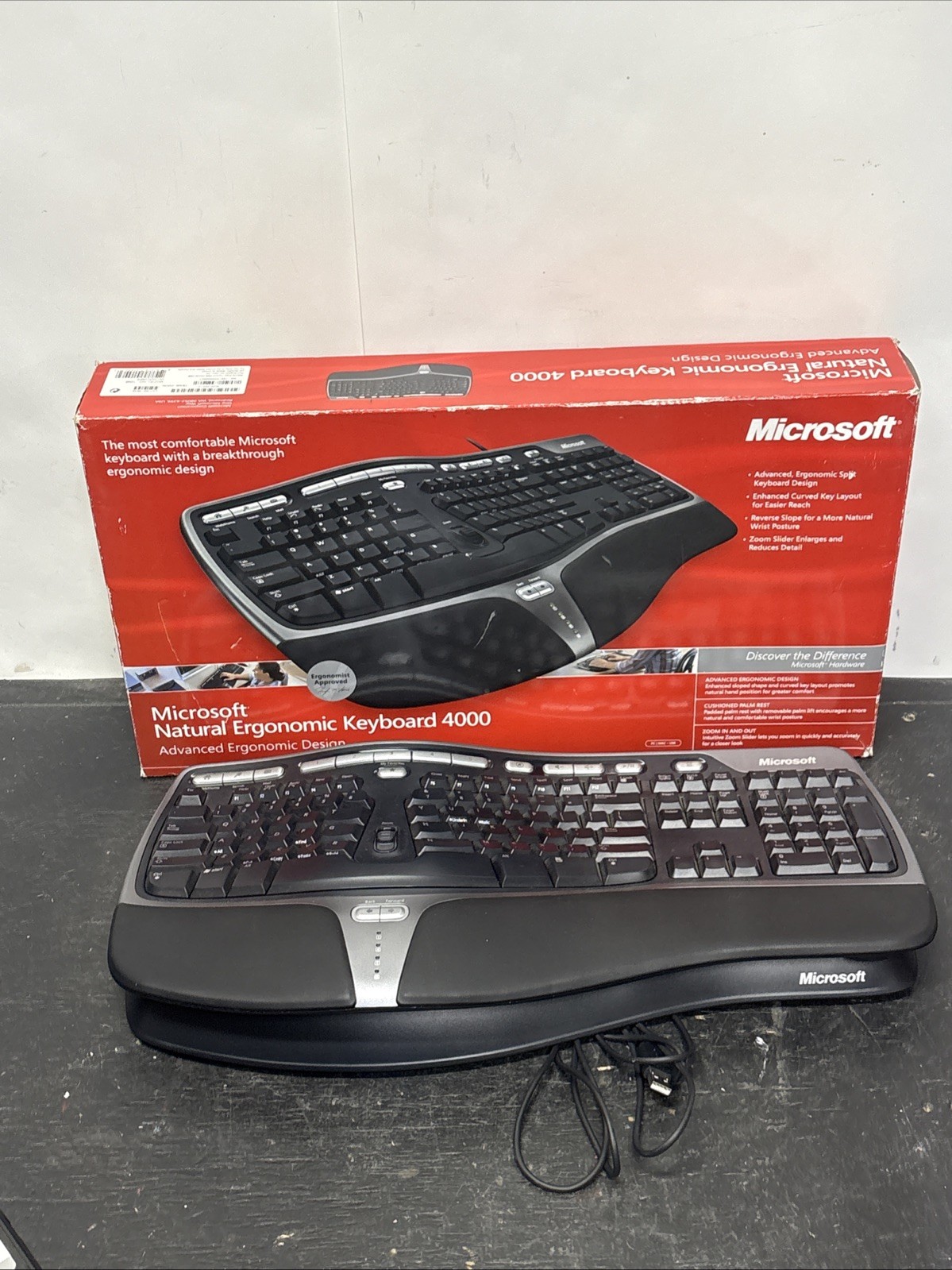 Microsoft Natural Ergonomic Keyboard 4000 v1.0 with Palm Lift USB Wired