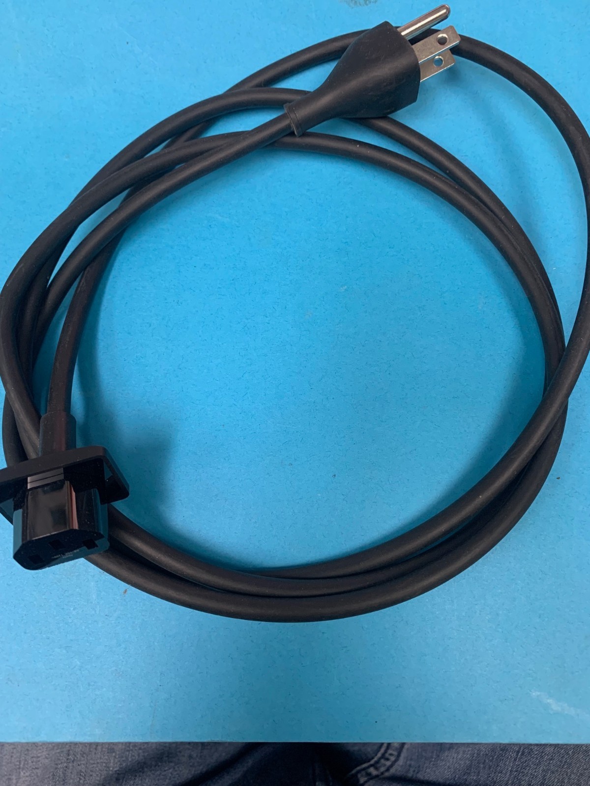 OEM Apple Cinema Display/iMac A1407 A1096 A1097 A1098.Power Cord  622-0153 BLACK