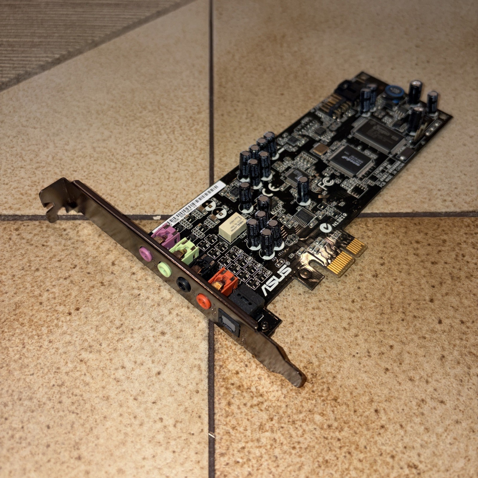 ASUS Xonar DGX 5.1 PCIe x1 Internal Gaming Audio Sound Card LX6CM8786I