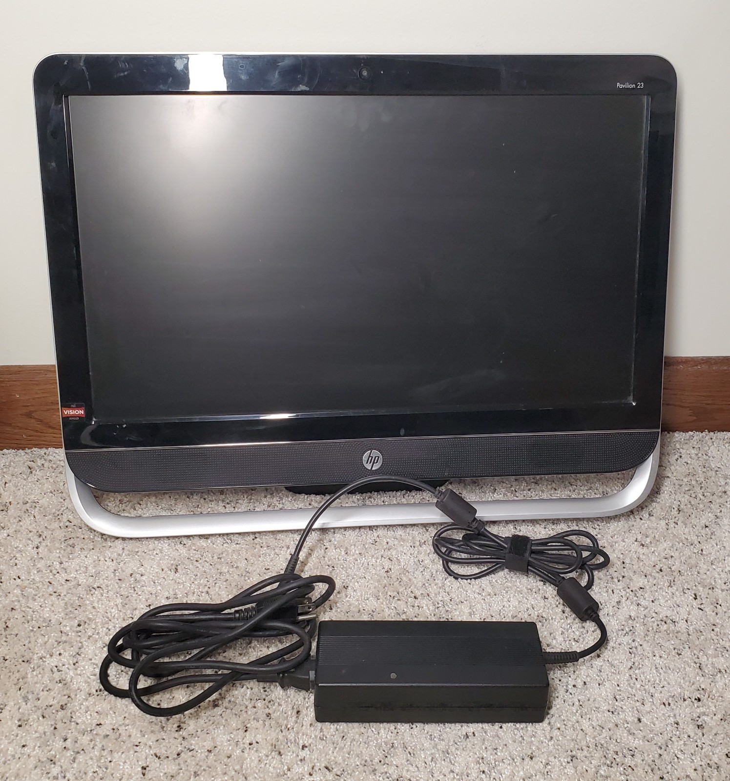 23" HP Pavilion 23-b034 (AMD A6  5400K/6GB RAM) Microsoft 8