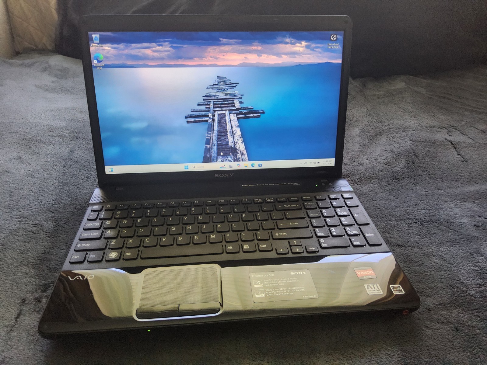 Laptop Sony Vaio PCG-61611L 15.6" Wind 11 AMD Phenom II 2.8GHz 256GB SSD 8GB RAM