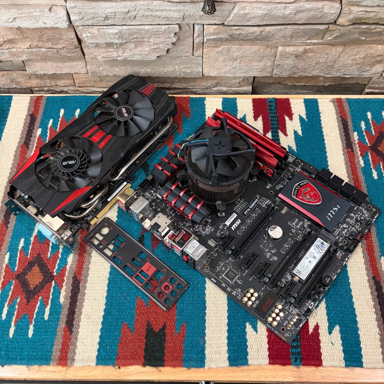 MSI Z97A-GAMING 7 ATX Motherboard Combo i7-4790K 24GB RAM 256SSD Radeon R9 4GB