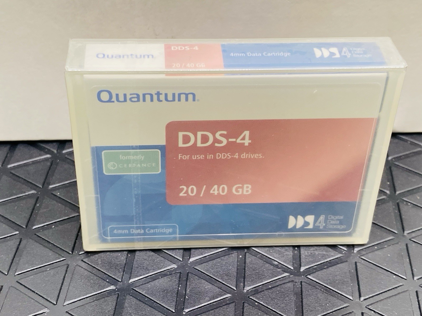 Lot Of 10 QUANTUM DDS-4 20/40 GB Data Cartridges NEW SEALED