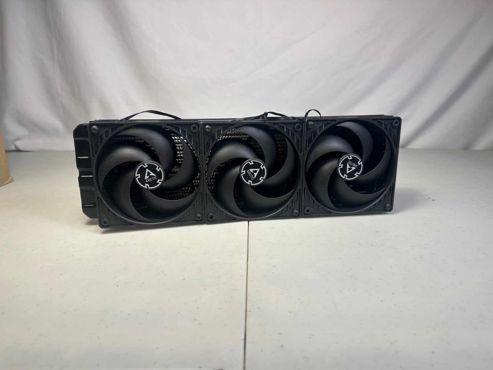 Corsair Hydro X Series XR5 360mm Custom Loop Water Cooling Radiator Black Used