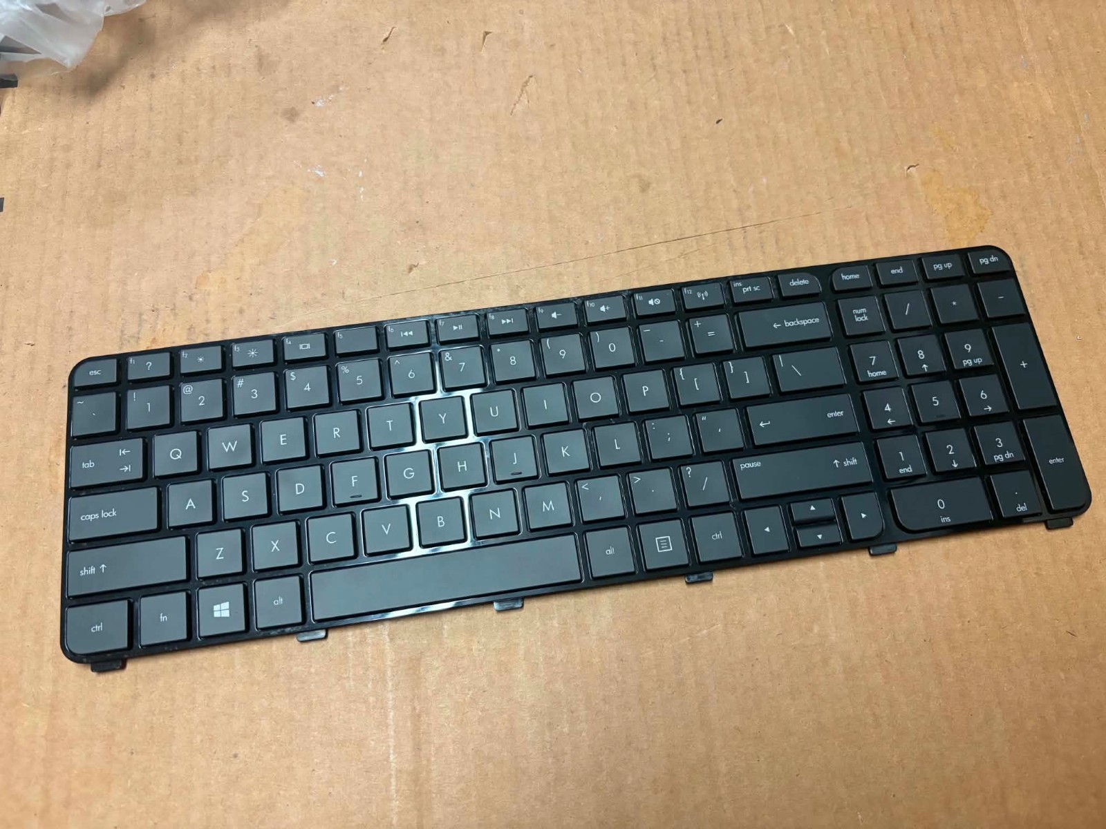 HP Envy DV7-7000 DV7-7100 DV7-7200 DV7-7300 DV7t-7000 US Keyboard 698781-001