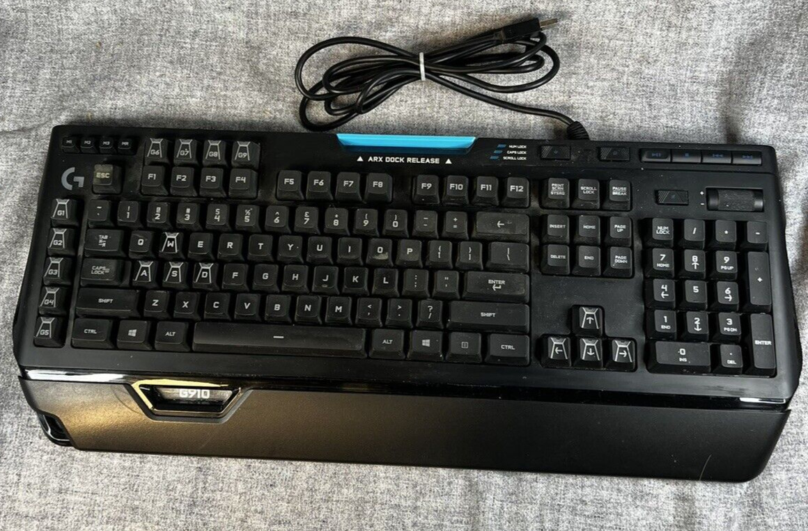 Logitech G910 Orion Spectrum RGB Mechanical Gaming Keyboard 820-007900