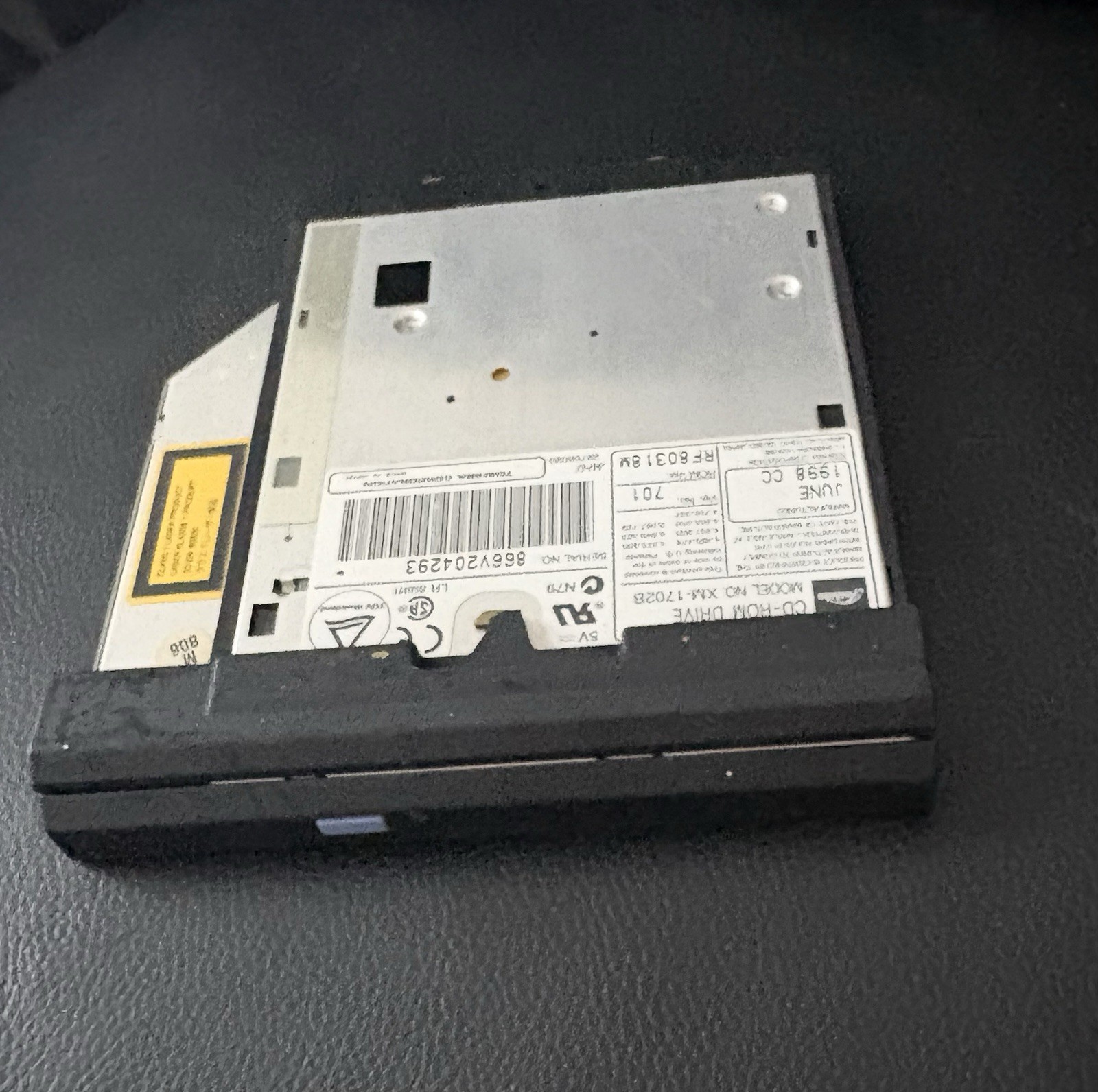 VINTAGE  IBM THINKPAD 24X CD ROM 05K8803 XM-1702B NOTEBOOK  Untested