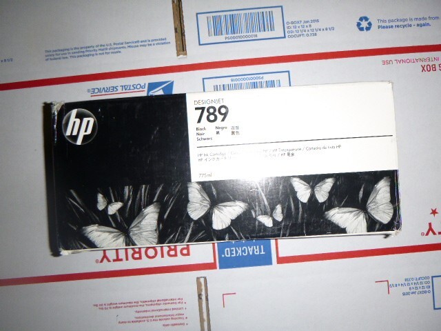 Genuine HP 789 Black 775ml Ink Cartridge CH615A Designjet L25500 (Retail Box)