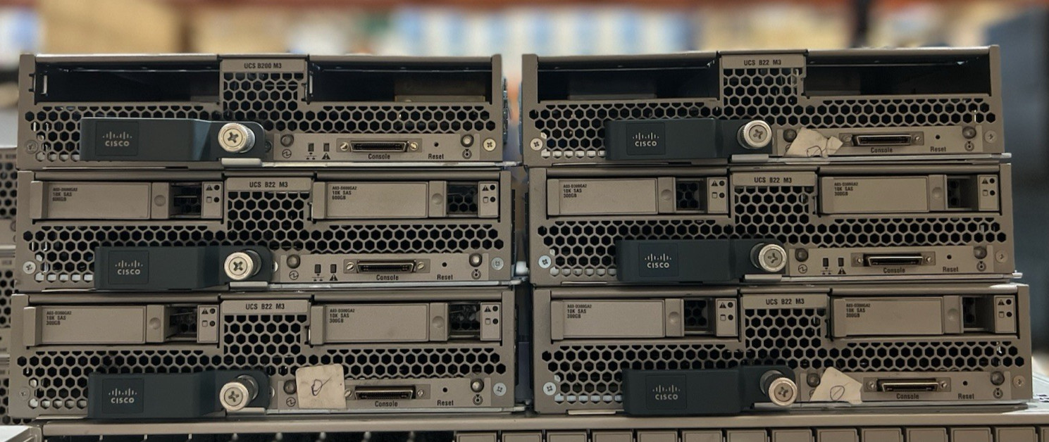 Cisco UCS B200 M3 2 Bay Blade Server-No Ram/HDD/Power Cable