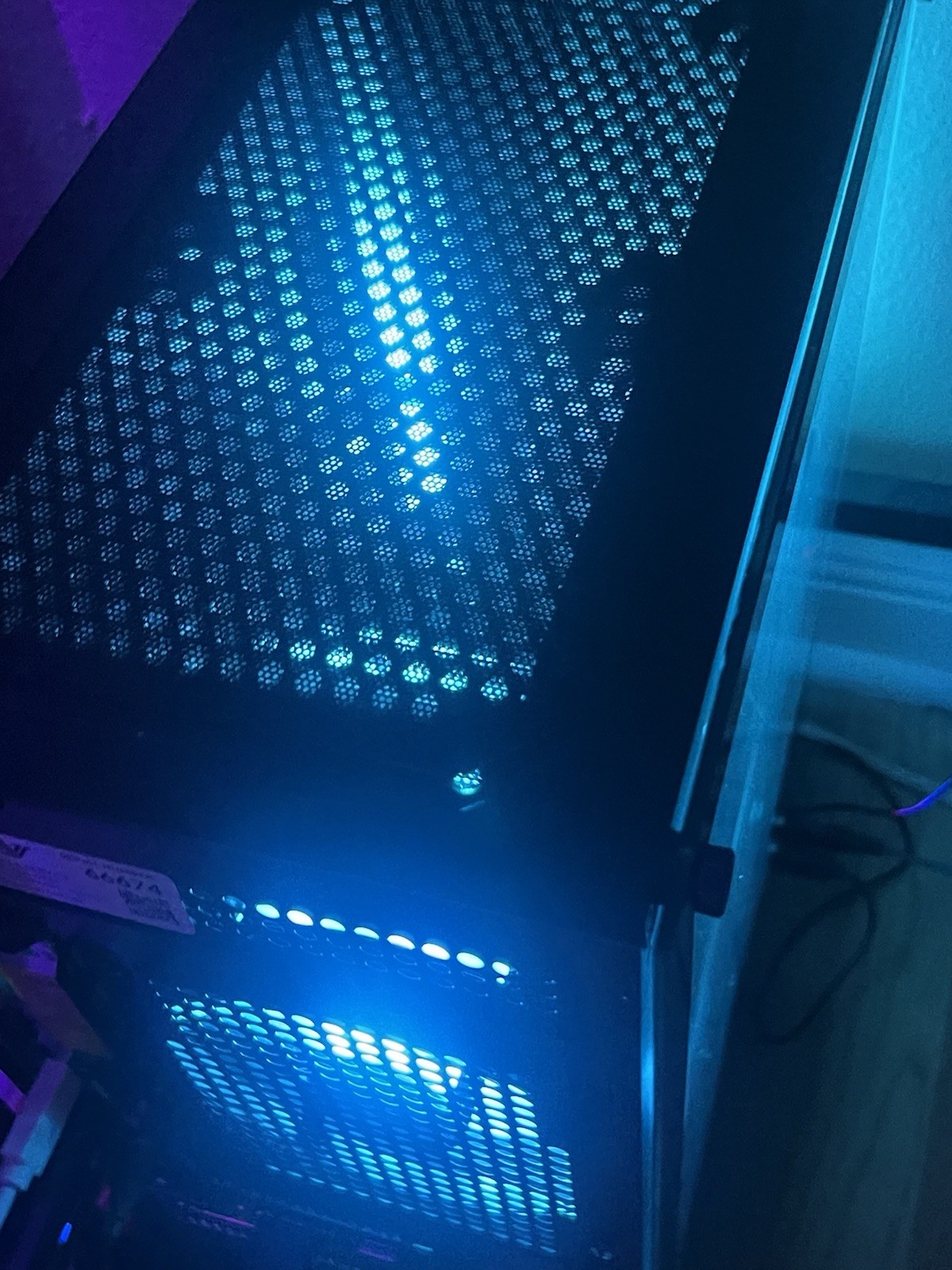 Selling PC/Monitor/Keyboard/Mouse All In One. All Are New Open