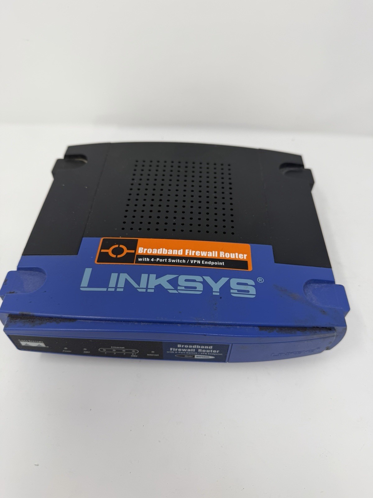 Linksys BEFSR41 4-Port 10/100 Wired Router (BEFSR41 v3) Ver. 3 Only - No Cables