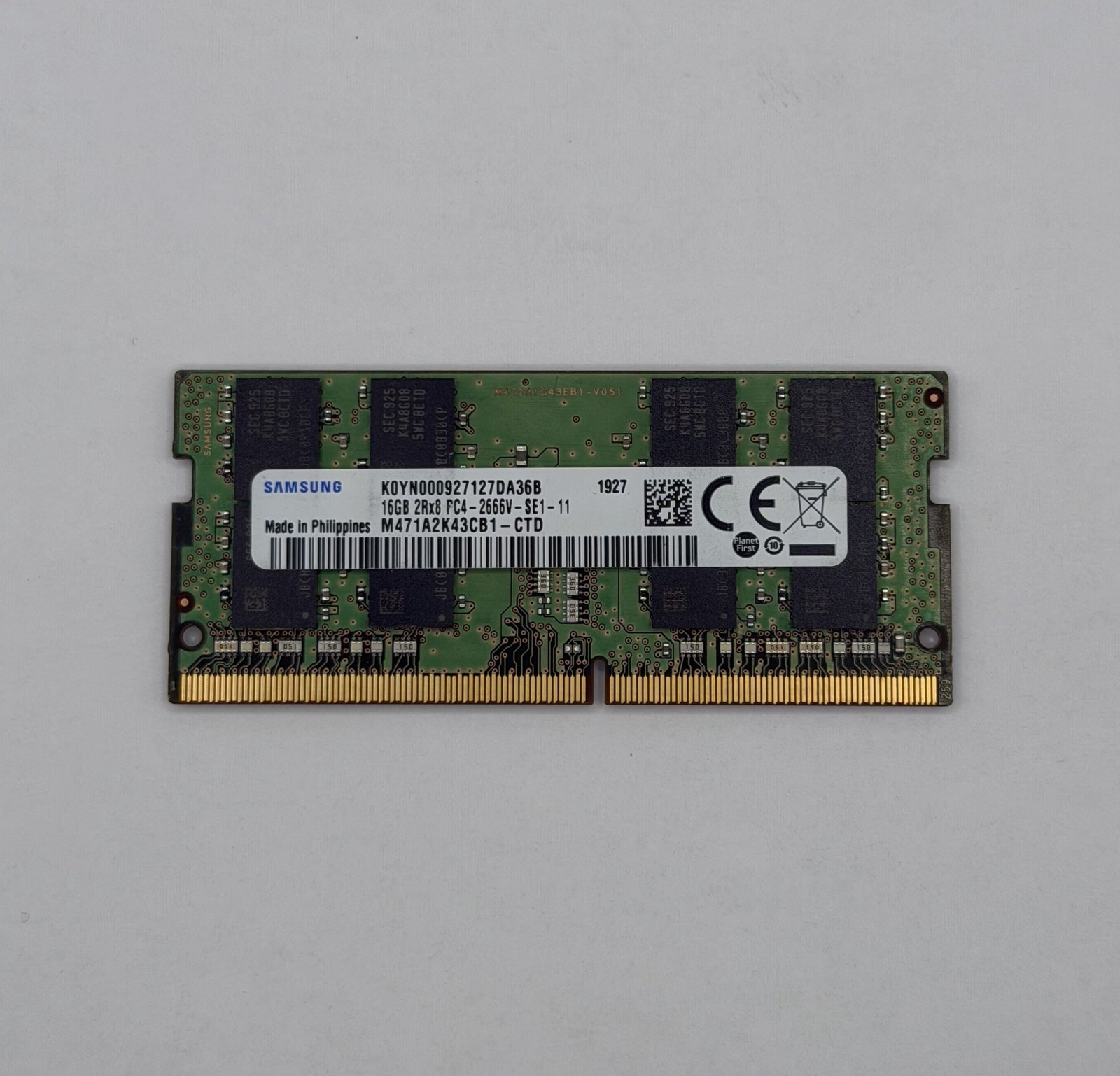 Samsung 16GB DDR4 2666MHz PC4-21300 260-Pin SODIMM Laptop RAM M471A2K43CB1-CTD