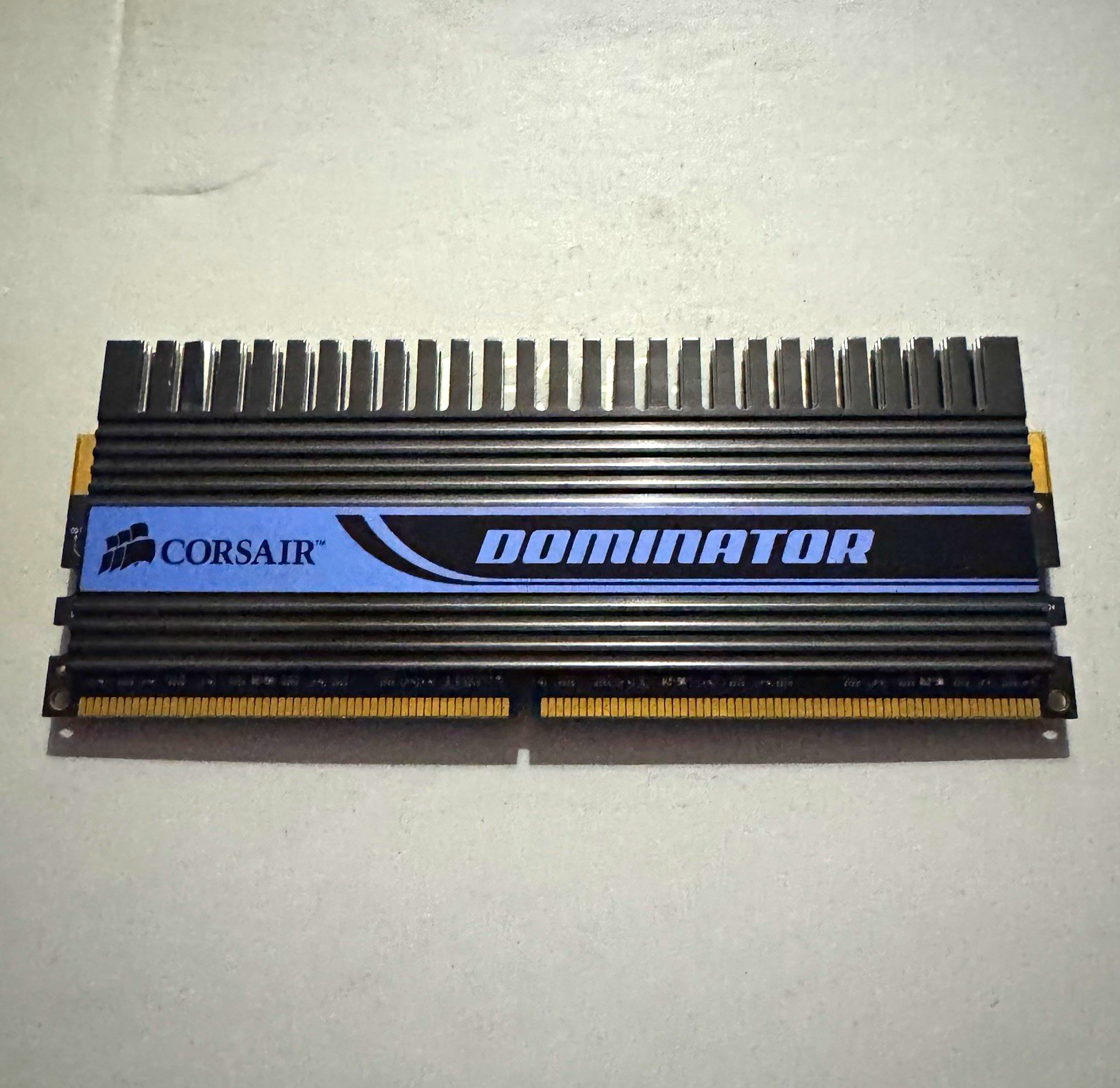 Corsair Dominator XMS2-8500 2GB DDR2-1066 PC2-8500 240-Pin DIMM CM2X2048-8500C5D