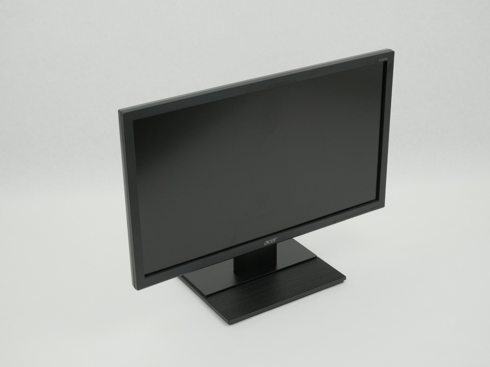 Acer V226HQL LED Monitor 21.5" 1080p TN 200 cd/m 5ms DVI UM.WV6AA.A05