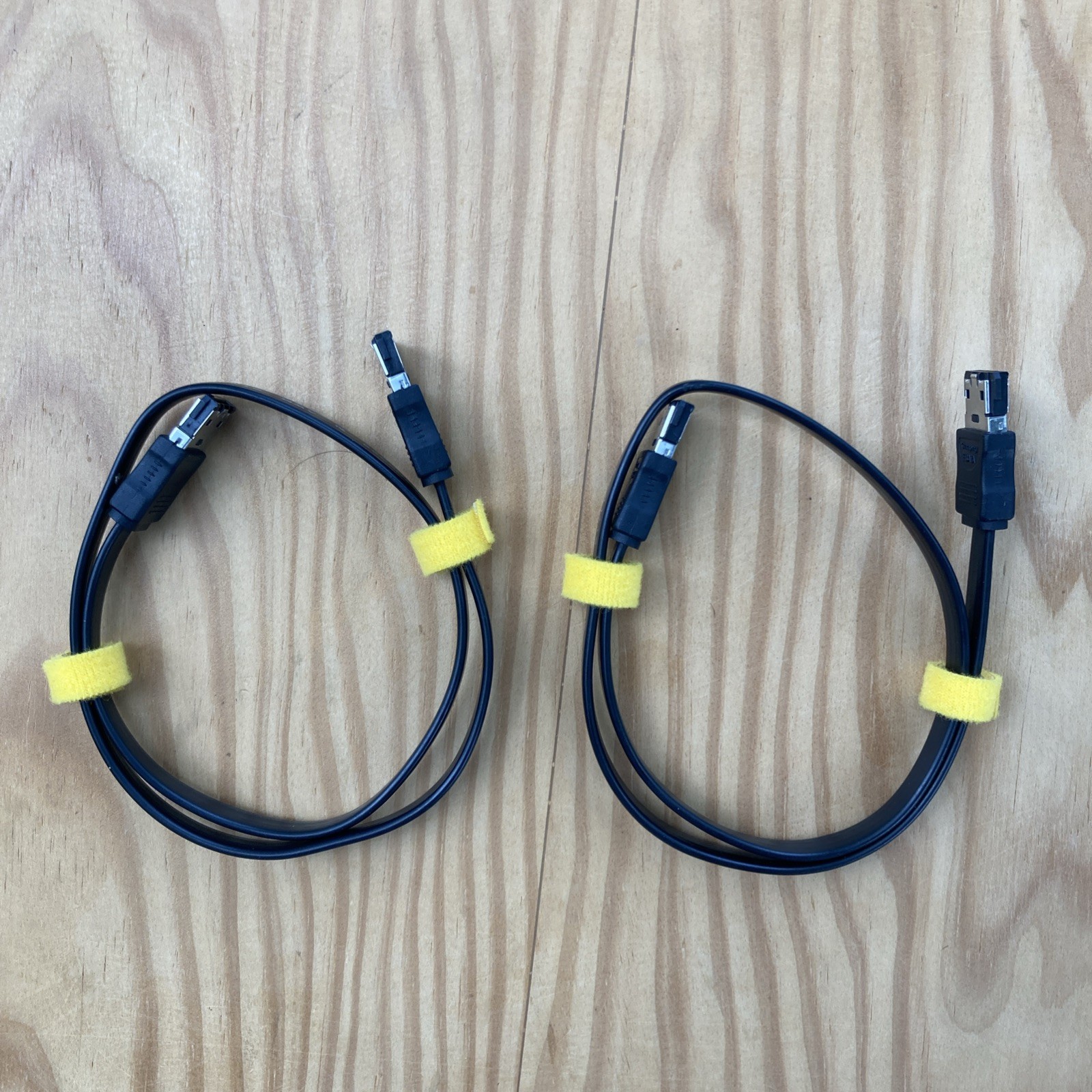 2x 20 inches Flat eSATA to eSATA Cables High Speed 6Gbps External SATA Data Cord
