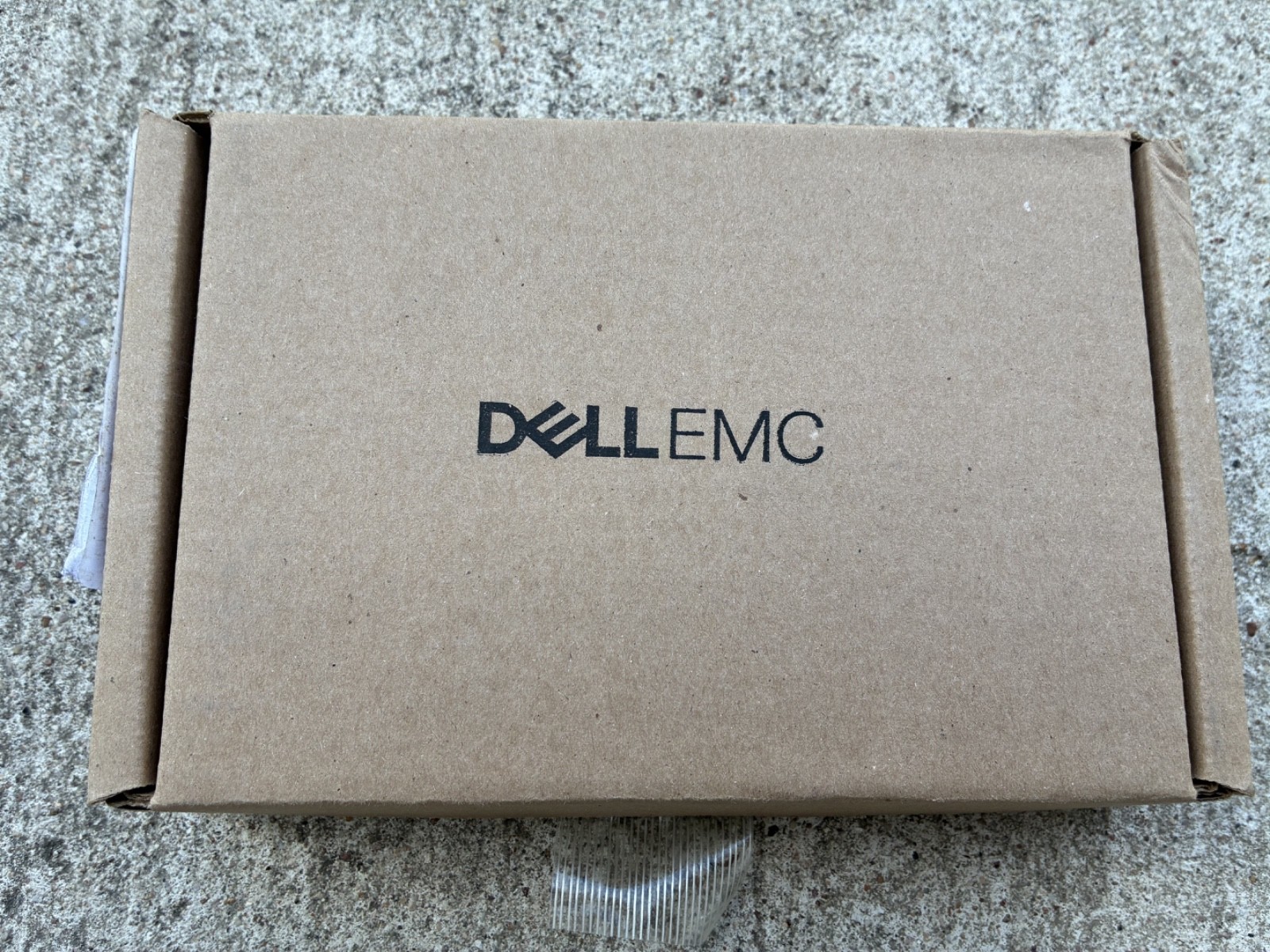 NEW 100-563-547 EMC 14GB (SLC) SATA 3Gb/s uSATA 1.8-in SSD VNXe3100