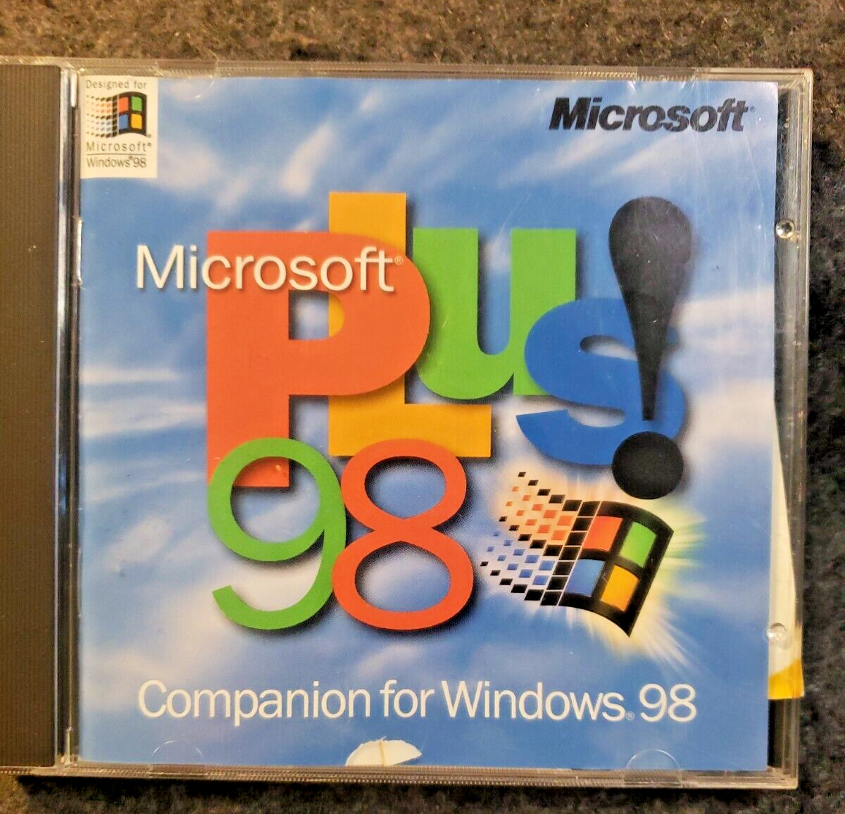 Microsoft Plus 98 Software Companion disk  for Windows 98 with Key  (C19B3)
