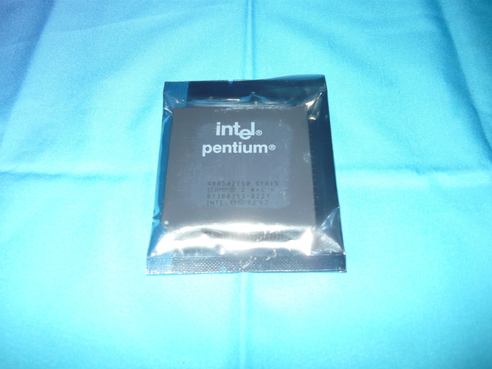 Vintage Intel Pentium 150 MHz Socket 7 CPU Processor A80502150 Used