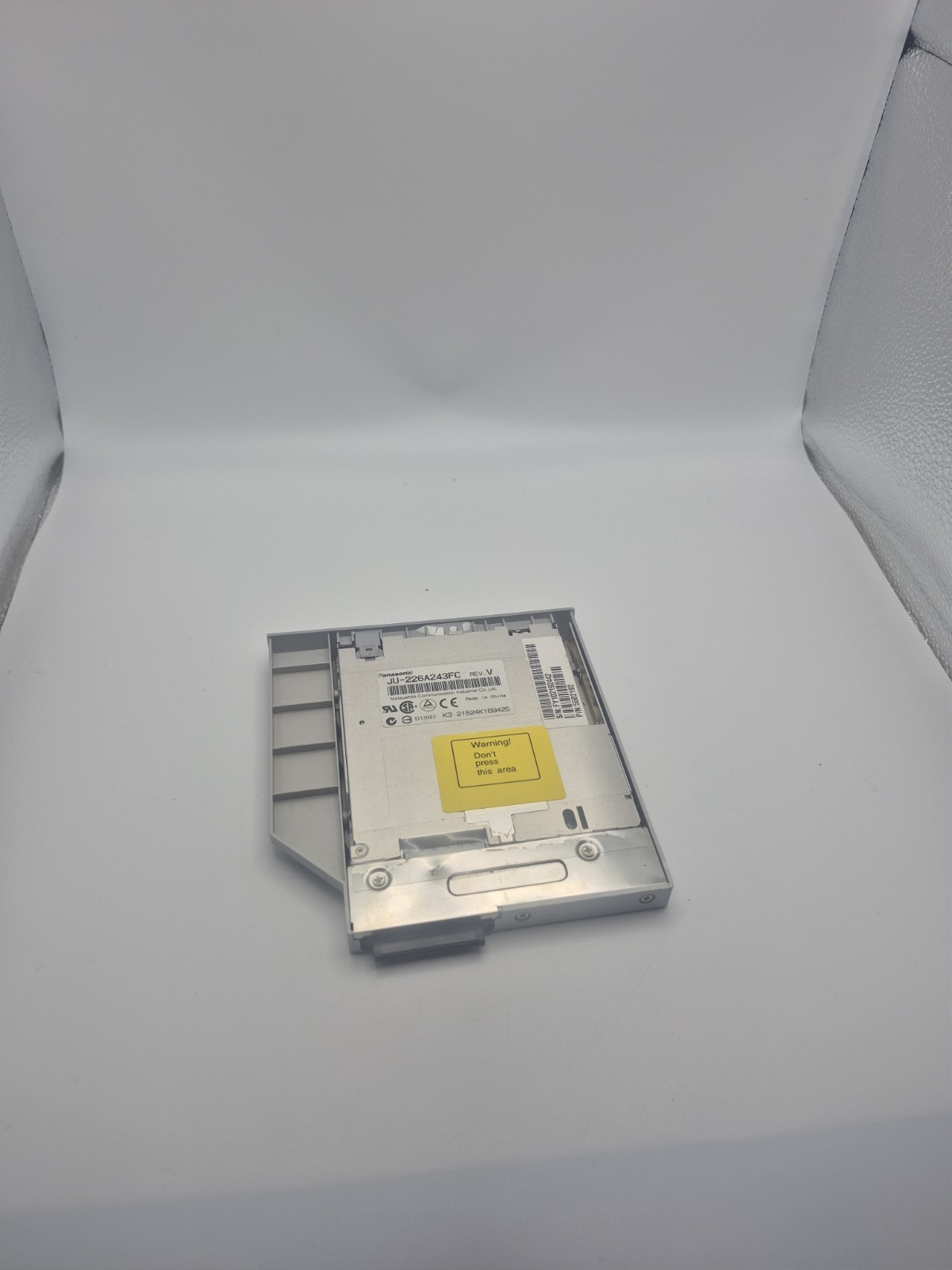 Panasonic 5502192 JU-226A243FC REV. V Internal Floppy Disk Drive Silver Bezel