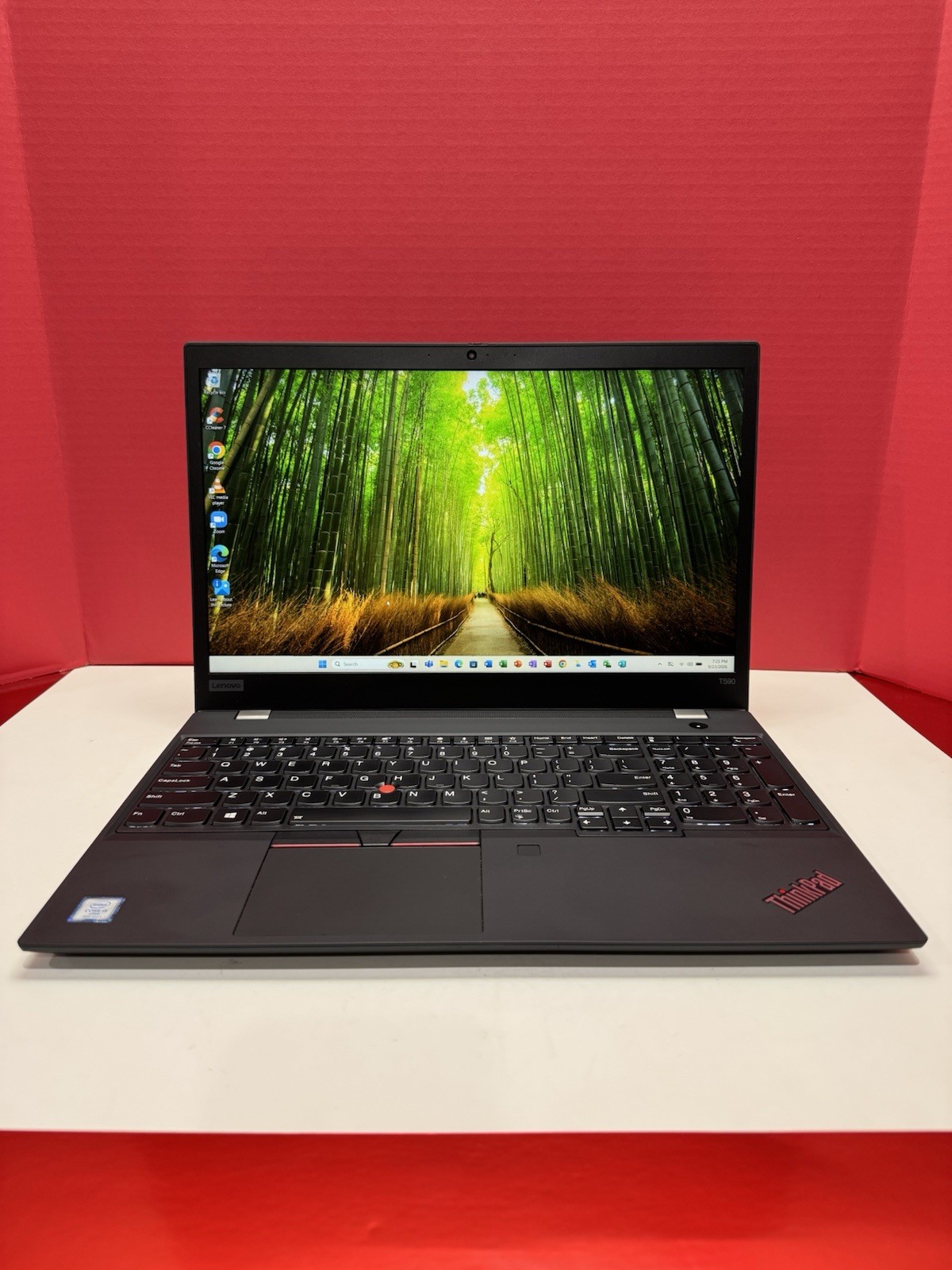 Lenovo THINKPAD T590 15.6” i5 8365U 1.6GHz 16GB RAM -512GB SSD Windows 11 Pro
