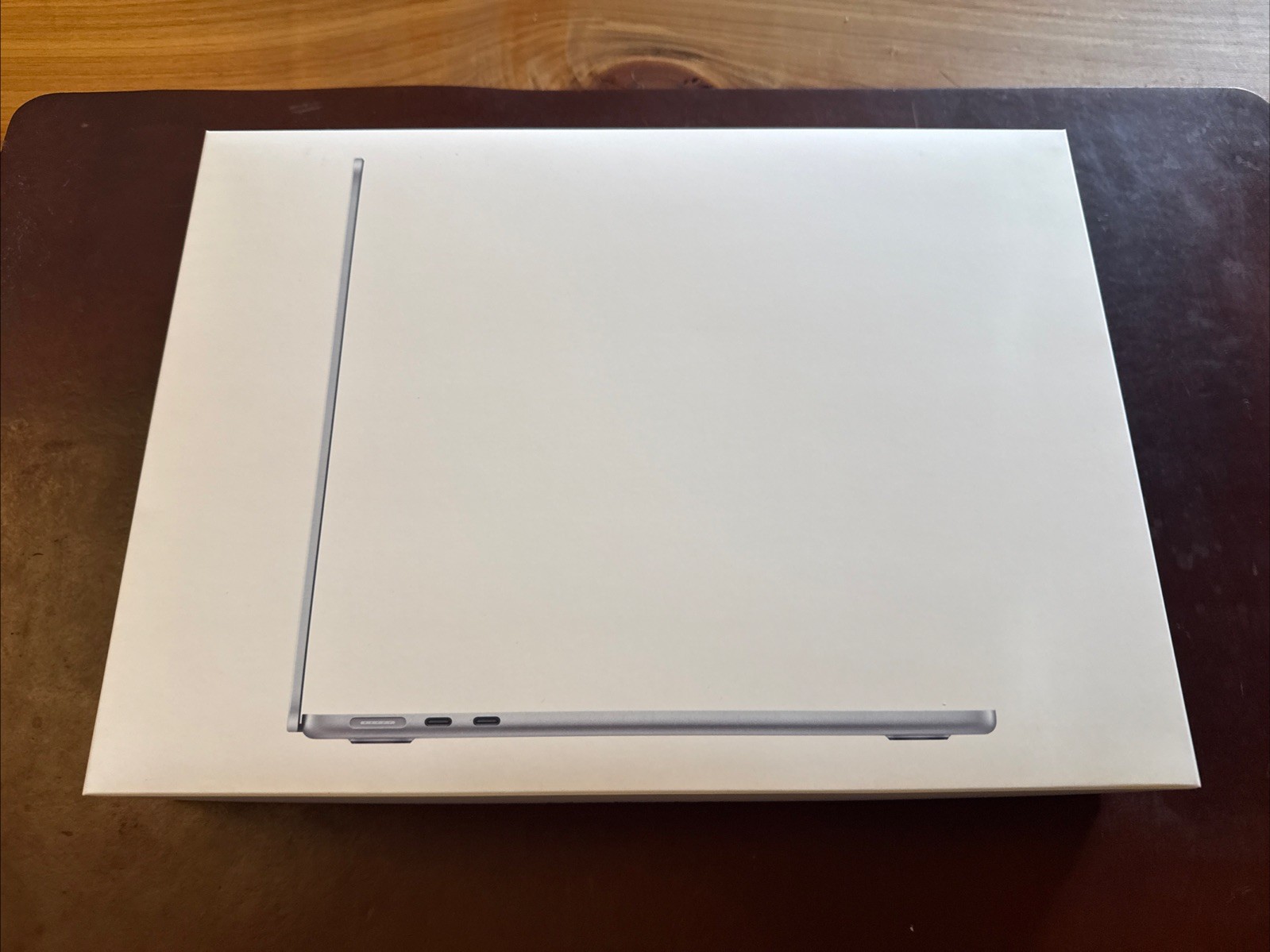 New Apple MacBook Air 13in - M5 10C CPU / 10C GPU - 24GB RAM 1TB SSD - SEALED