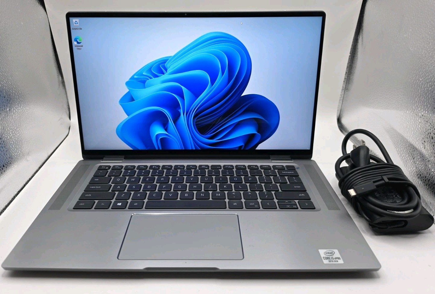 Dell Latitude 9510 2-in-1 15" Touch i5-10310U 16GB 256GB SSD Win 11 Pro