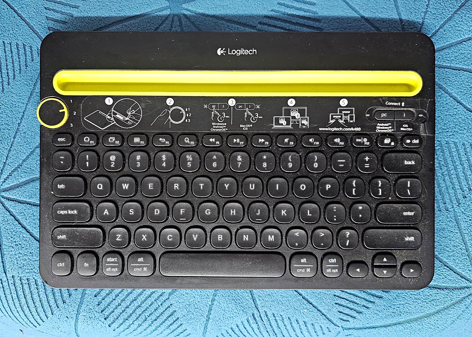 Logitech K480 Bluetooth Multi-Device Keyboard QWERTY Black/Yellow