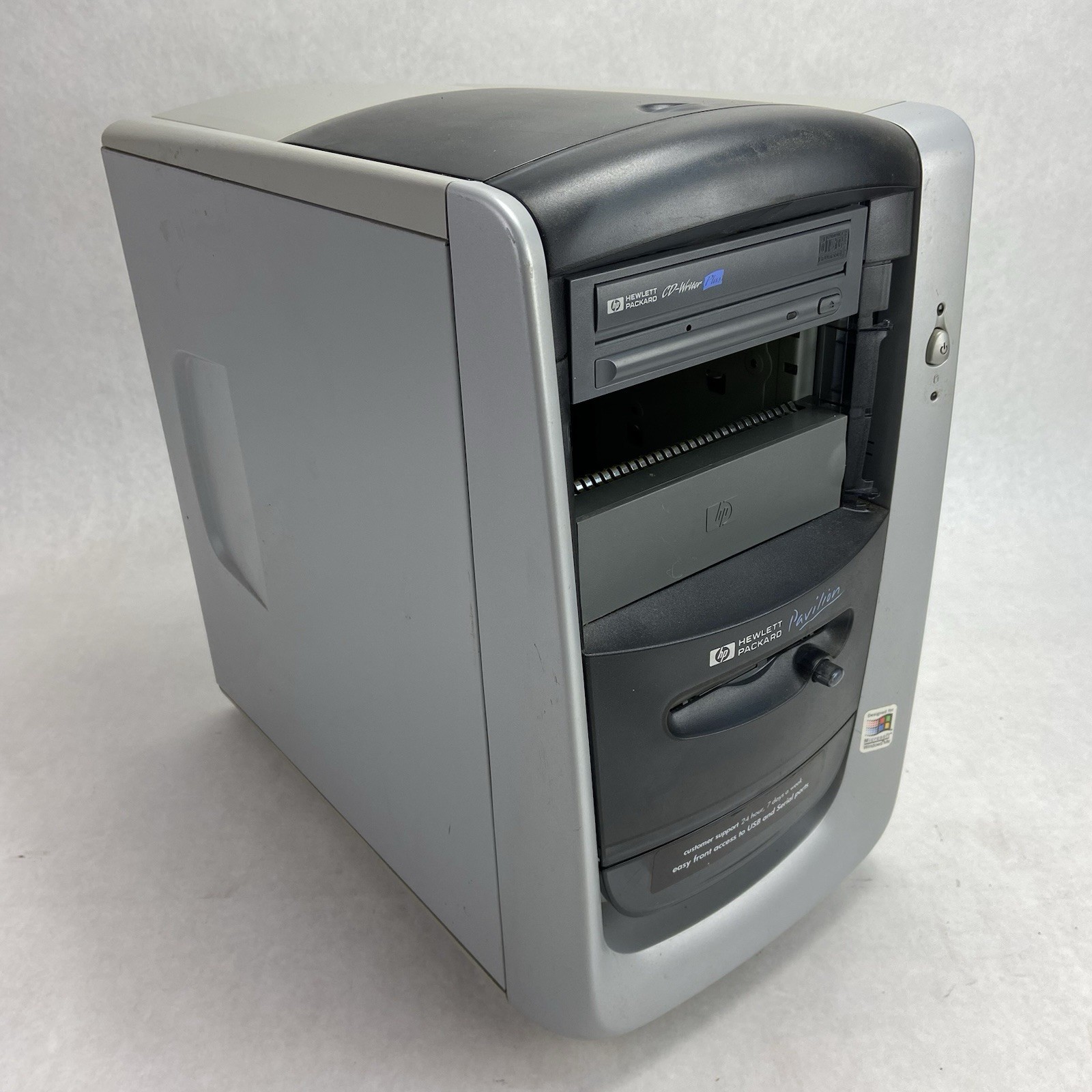 HP Pavilion 8860 MT AMD Athlon 999MHz 512MB RAM No HDD No OS