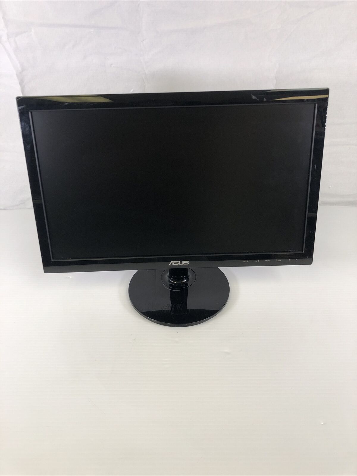 ASUS VS197D LCD Monitor Flat Screen Black Includes Power Cable And VGA Cable 