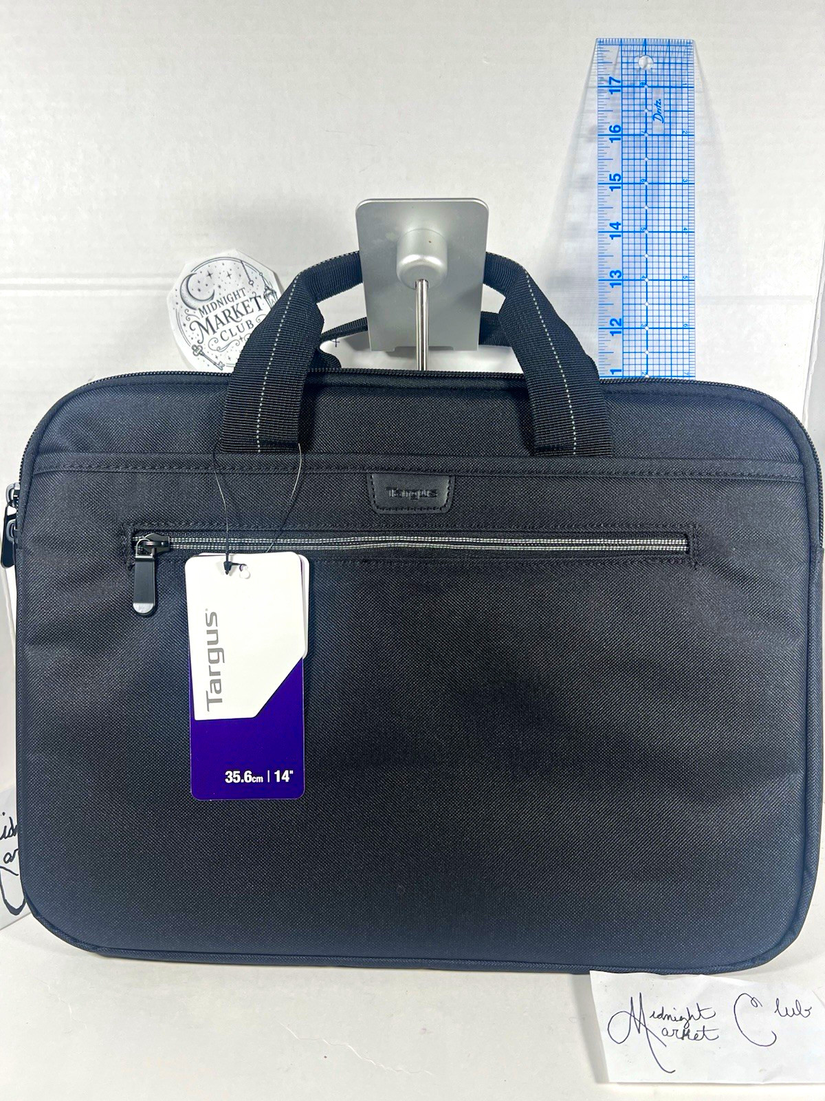 Targus SlipSkin 14 in Padded Laptop Sleeve Case w/ Handle Black TSS932-91 NWT