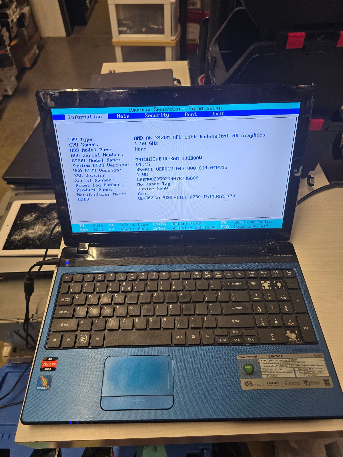 Acer Aspire 5560-7414 15.6" Laptop AMD A6-3420M, 4GB Ram, No HDD