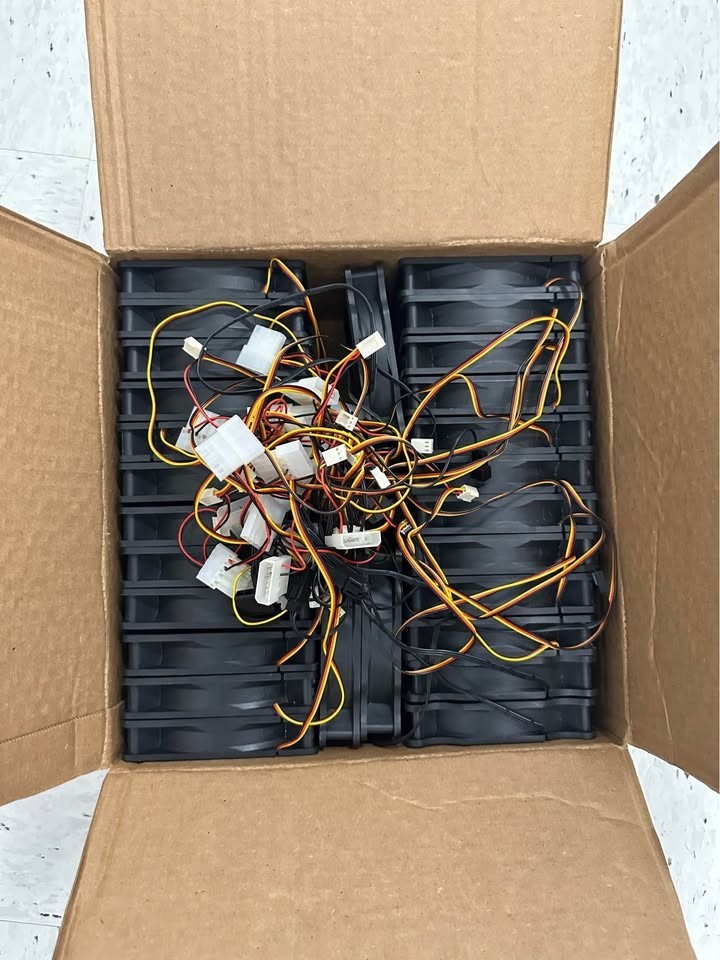 27 x 120mm PC Cooling Fans Bulk Lot – Antec & Kingwin – Mining Rig / Case Fans