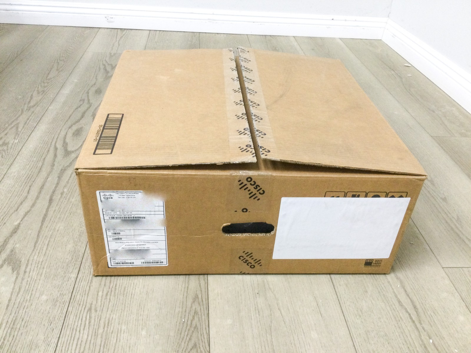 Cisco Catalyst 9300L 48-port 1G copper 4x10G/1G SFP+ Switch C9300L-48T-4X-M New