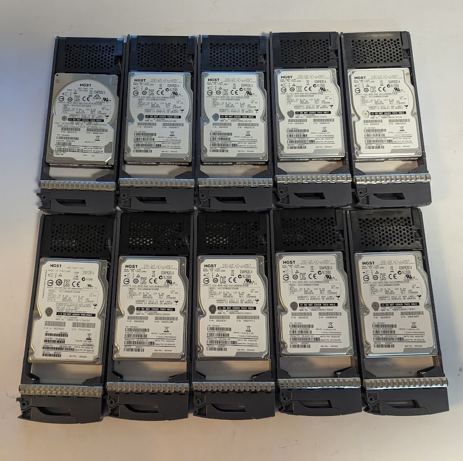 Lot of 10 - NetApp 600GB 108-00221+B0 X422A-R6  Gb/s SAS 2.5" HDD