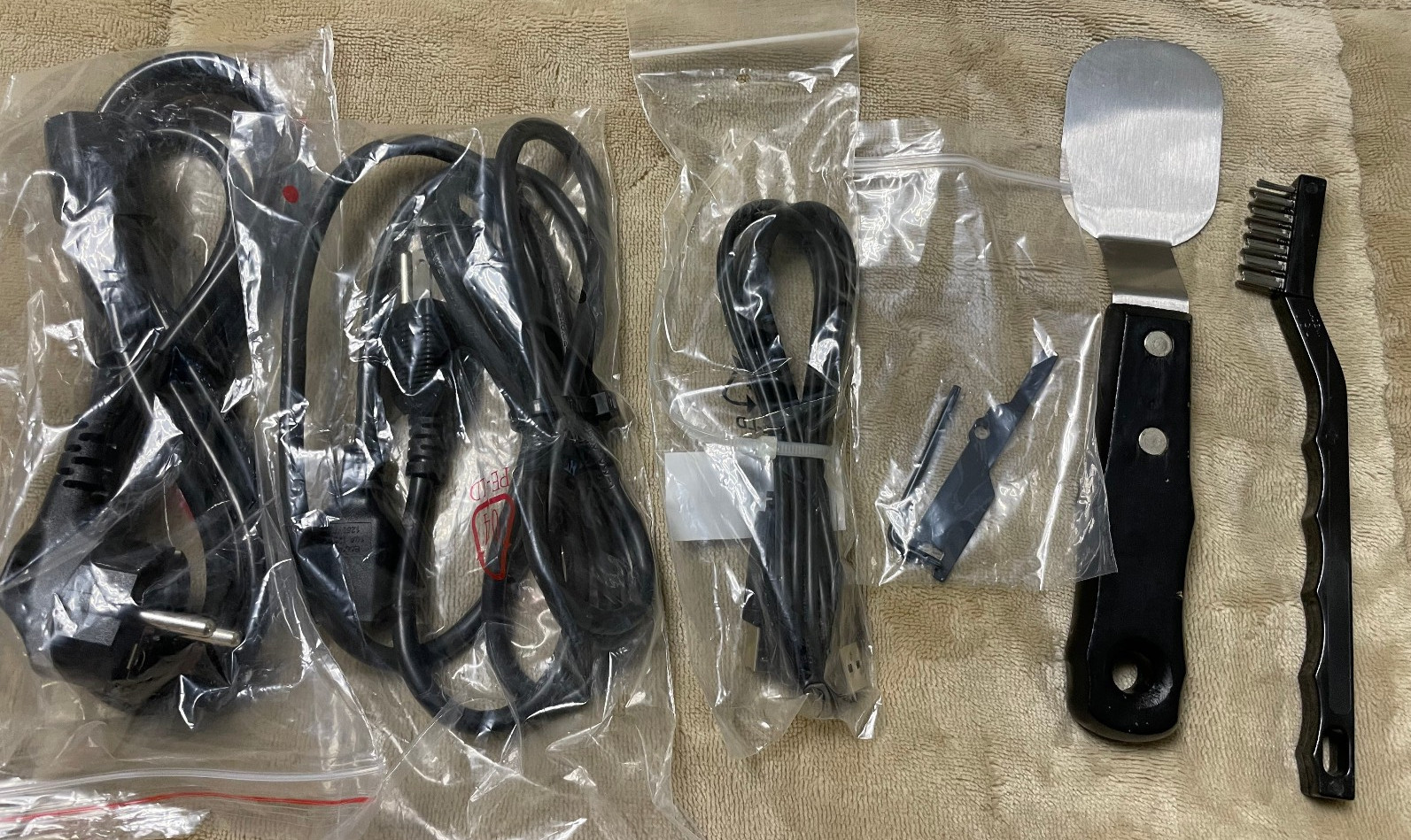 MakerBot Method  3D printer Power cords US & EU + Build Plate Tape MORE NEW