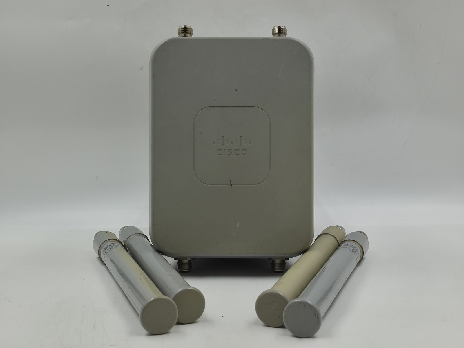 CISCO AIR-AP1562E-B-K9 Aironet Outdoor Access Point With 4 Antenna