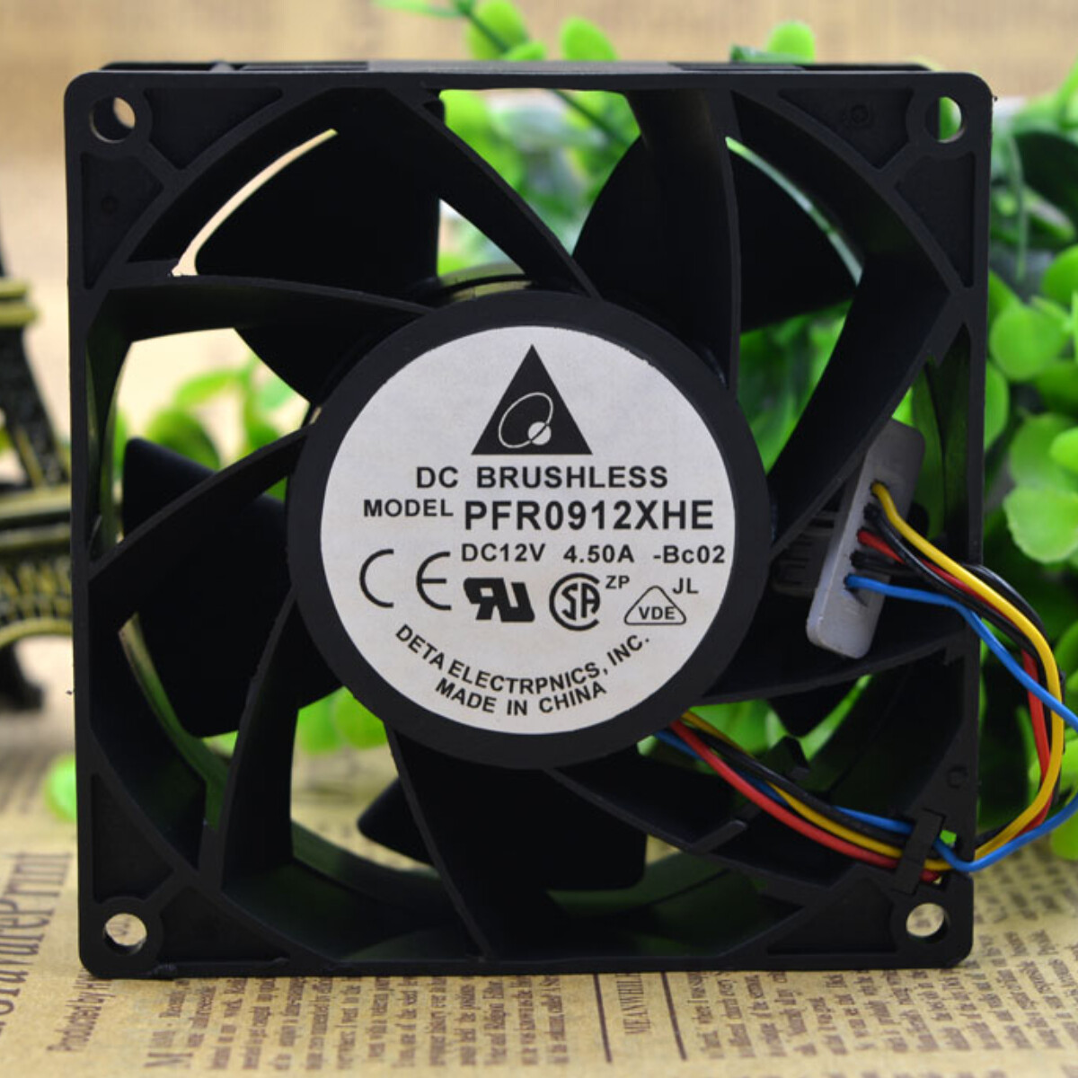 DELTA 9238 12V 4.5A PFR0912XHE 9CM violent high air volume booster cooling fan