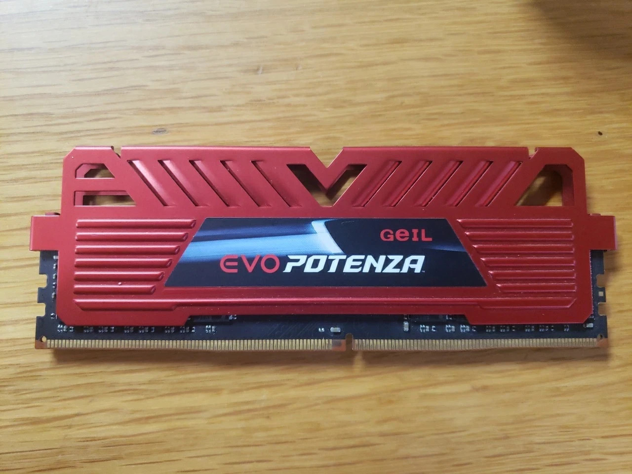 Geil EVO Potenza GPR44GB2400C16S 4GB PC4-19200 DDR4 Desktop Memory RAM