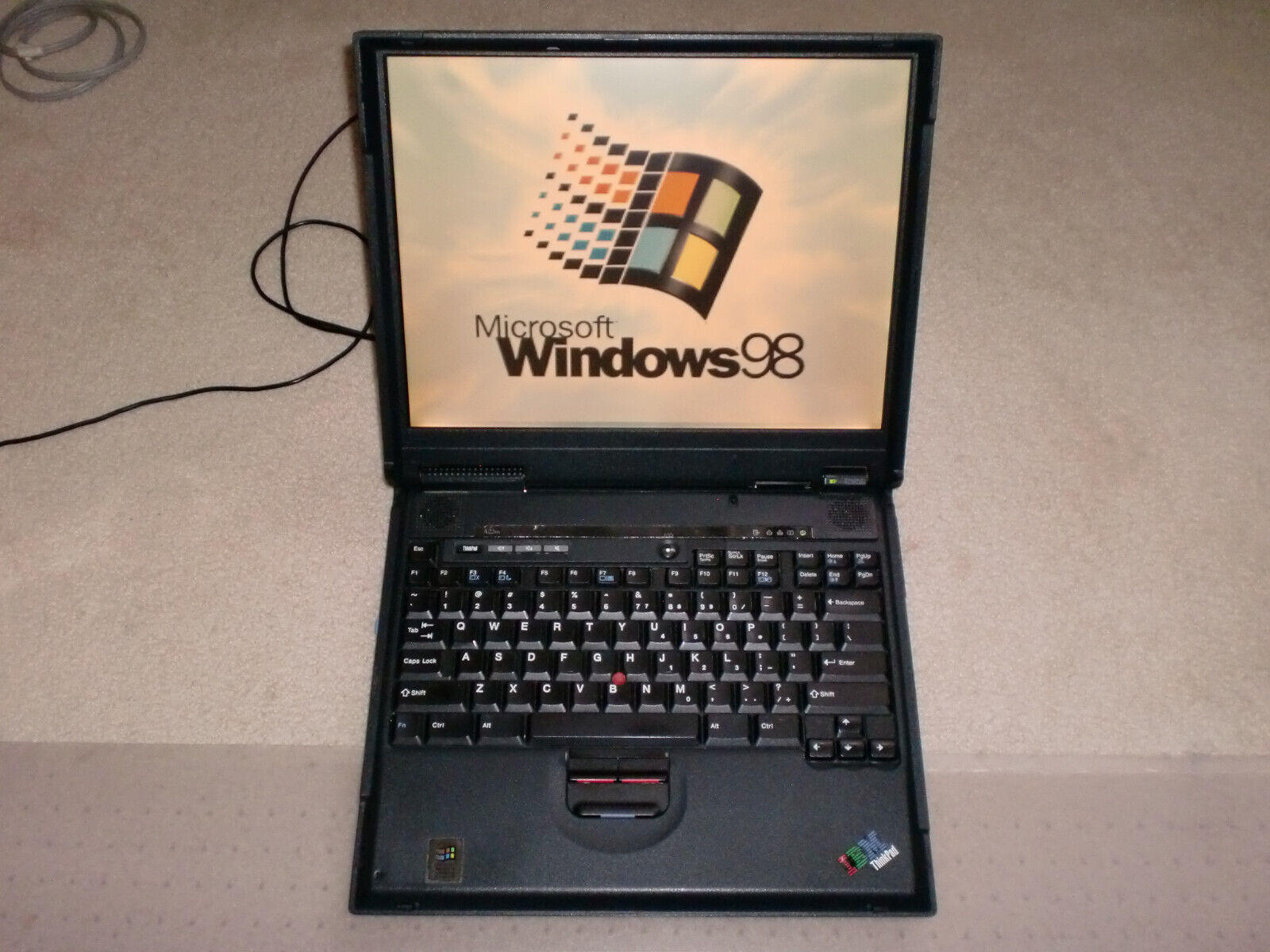 Vintage IBM Thinkpad A22m Laptop Windows 2000 & 98, Floppy Drive, Works Great