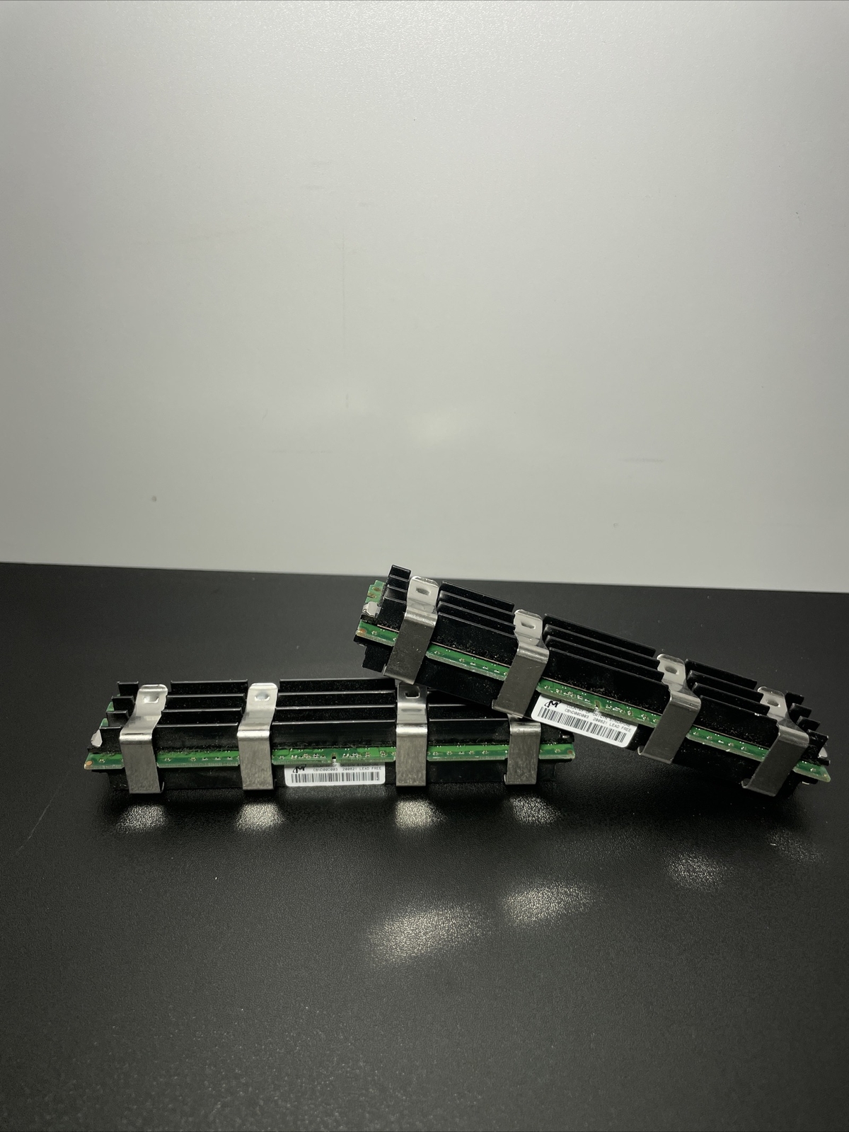 Lot of 2 Micron 1GB RAM for Mac Pro MT 18HTF12872JDY-80ED6D4 DDR2 SDRAM