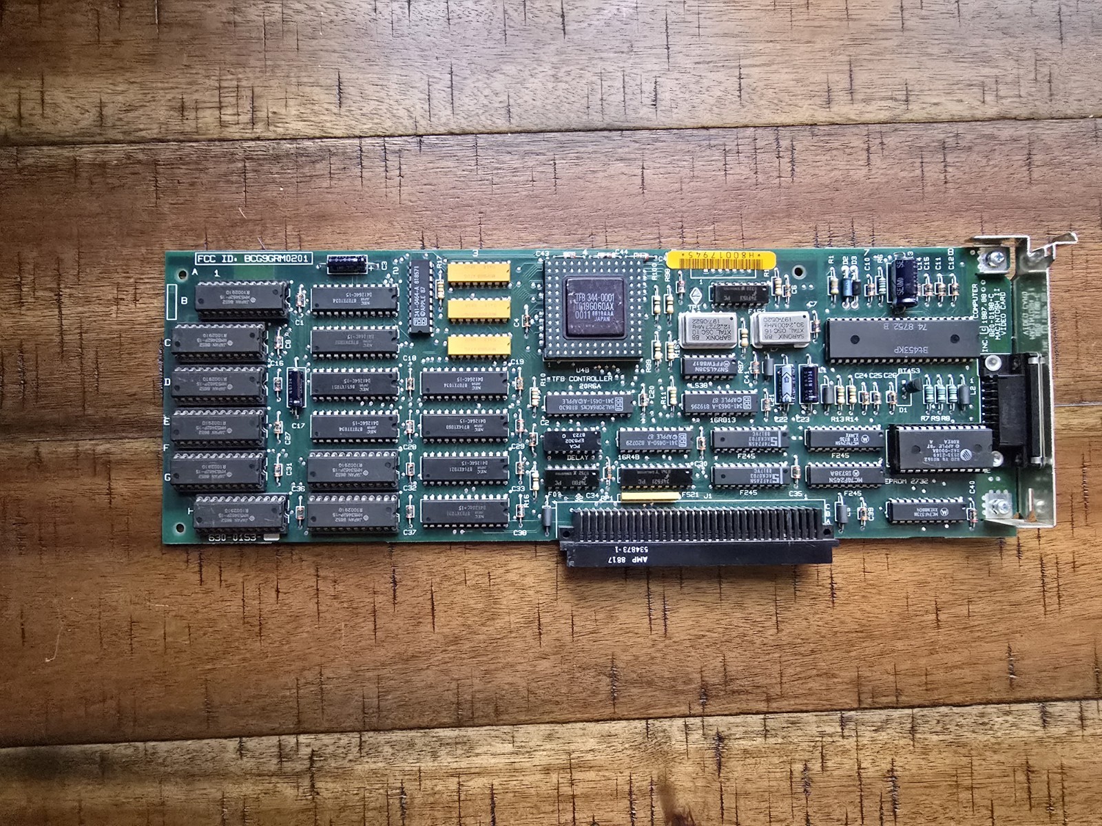 1987 Apple Macintosh II-NuBus Video Card ( Codenamed "Toby" ) - Part # 820-0198