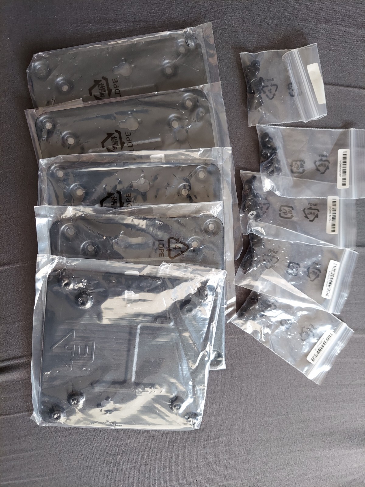 Lot Qty 5 New Intel NUC SFF PC VESA Monitor Mount Bracket Mounting Plate +Screws