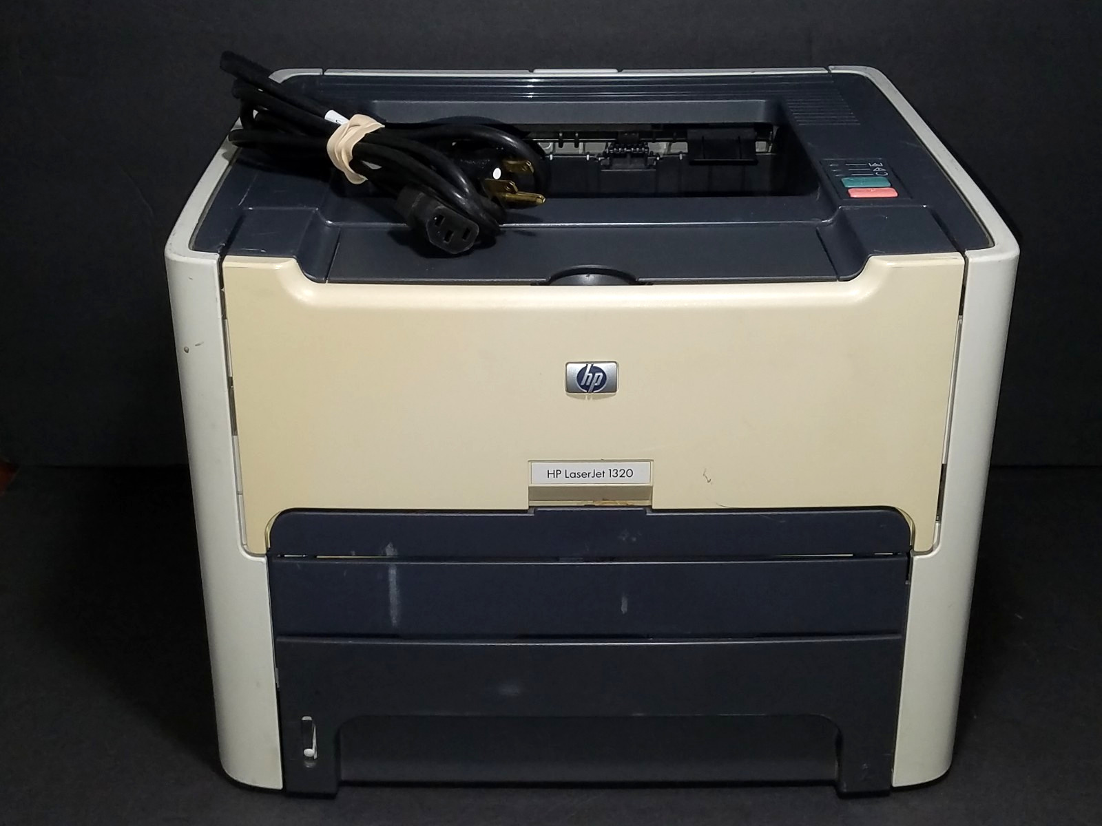 HP LaserJet 1320 Laser Printer (Pages: 26K) w/ Toner ((WORKS GREAT))