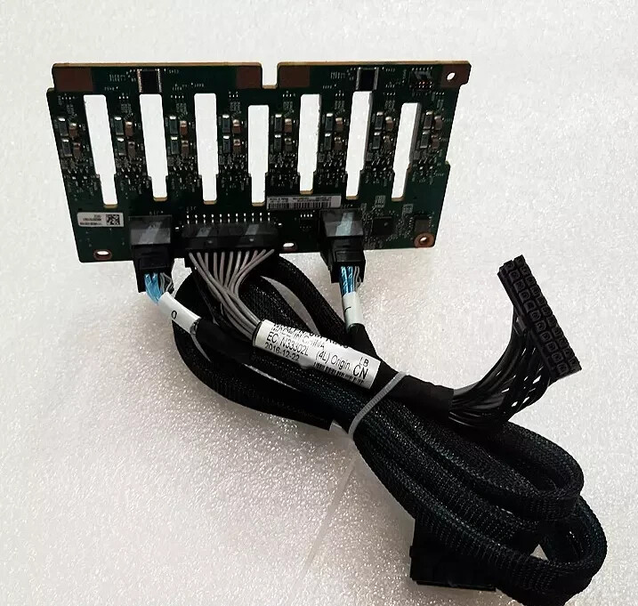 Used IBM 00FJ756 0FJ756 00FK840 SAS Backplane 8x 2.5" HDD for System x3650 M5.