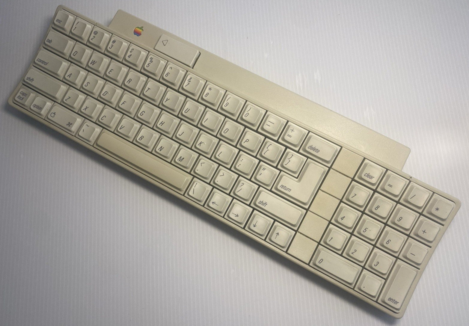 Vintage Apple IIgs Keyboard 658-4081 Orange Alps Switches Tested Working
